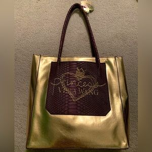 Princess Vera Wang Gold Metalic Tote - Crocodile Accents 
NEW - Tags Still On!